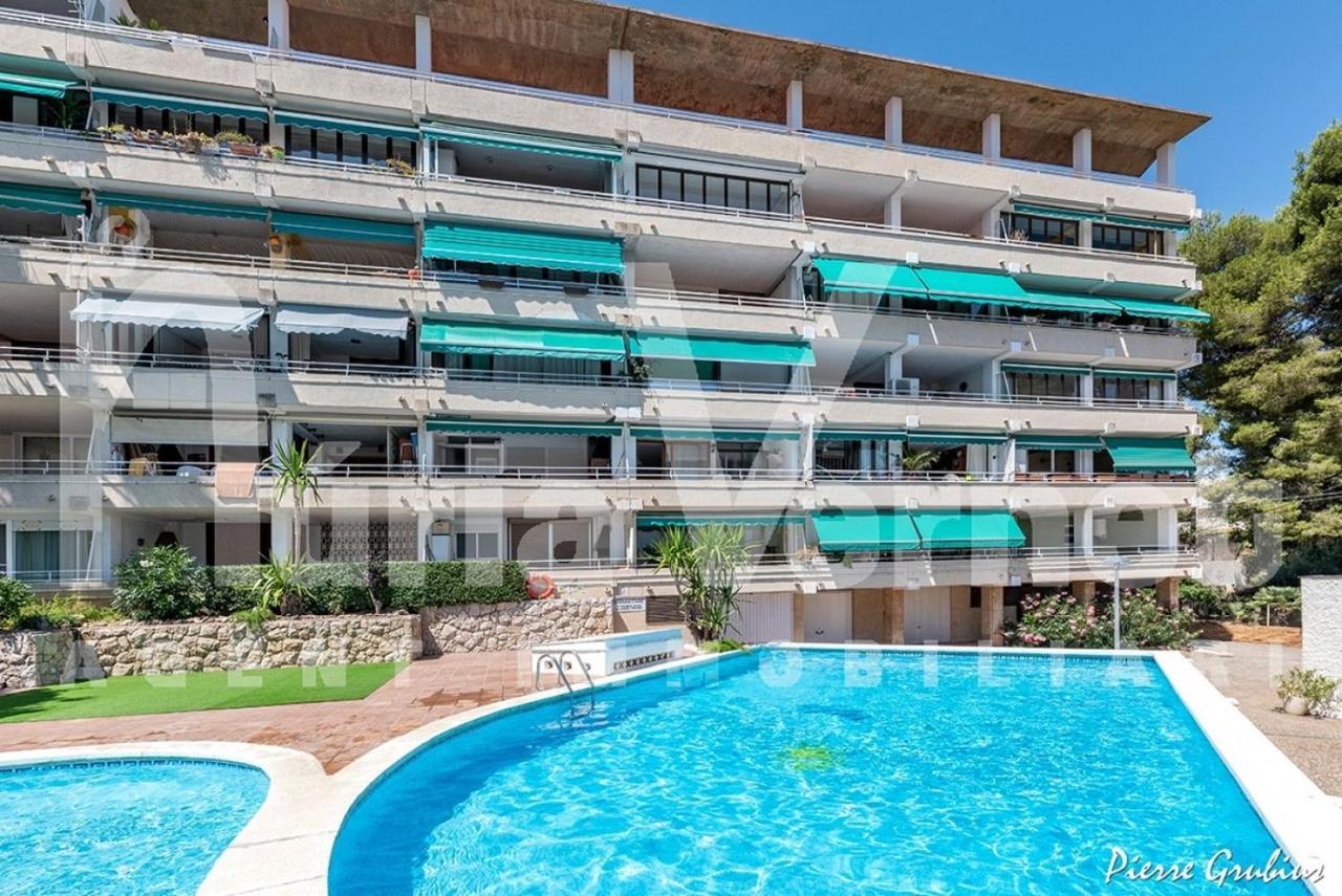 Bbq - Pool - Costa Apartments Salou Bagian luar foto